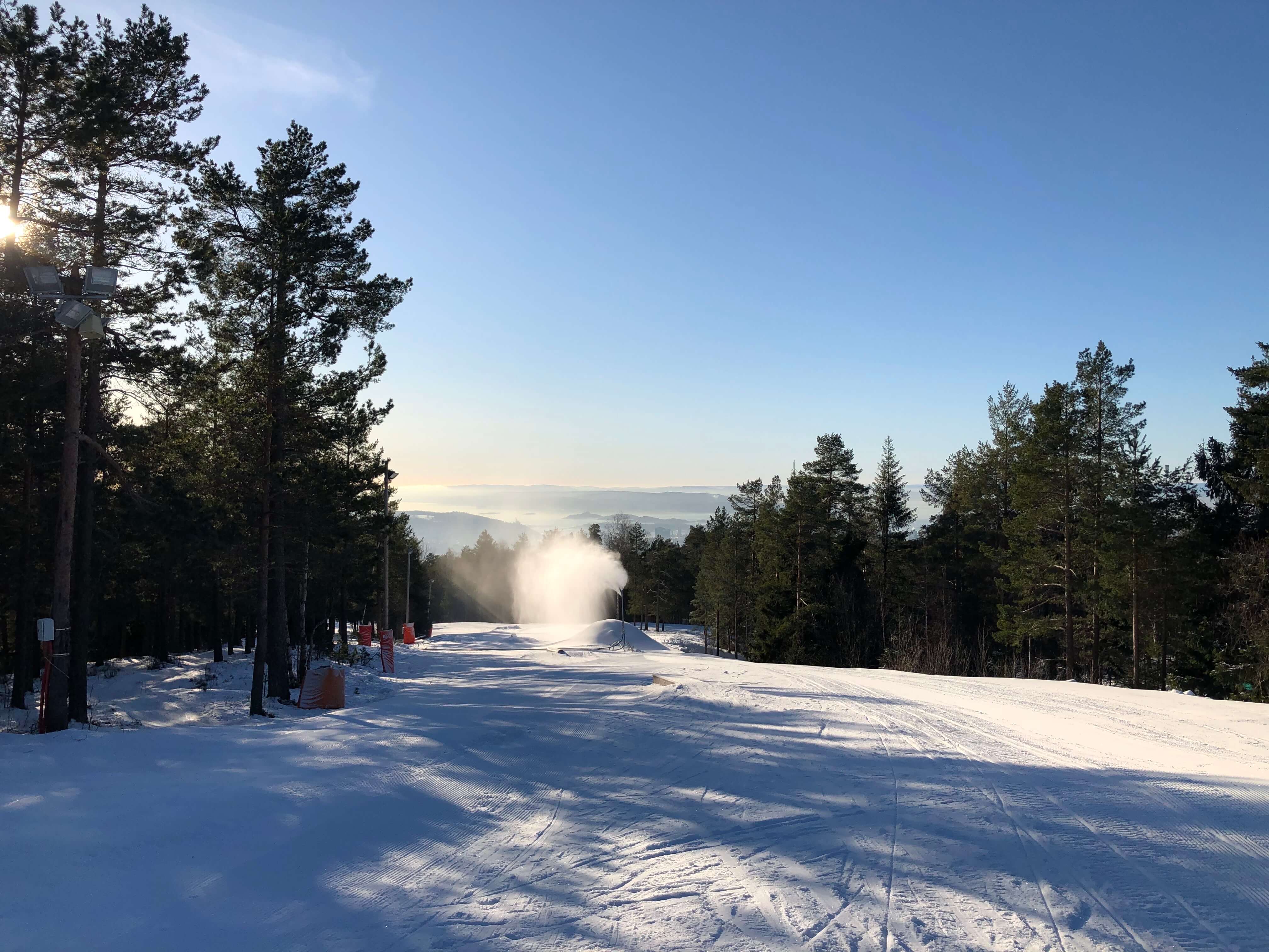 Oslo Skisenter Grefsenkollen - Familievennlig skisenter med alpint ski og snowboard, kun 15 minutter fra Oslo sentrum